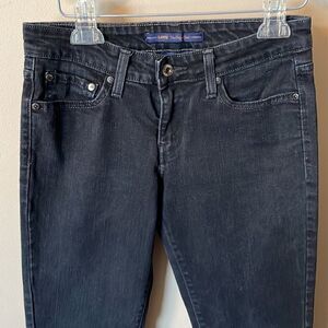 Black Levi’s Mid Rise Skinny jeans